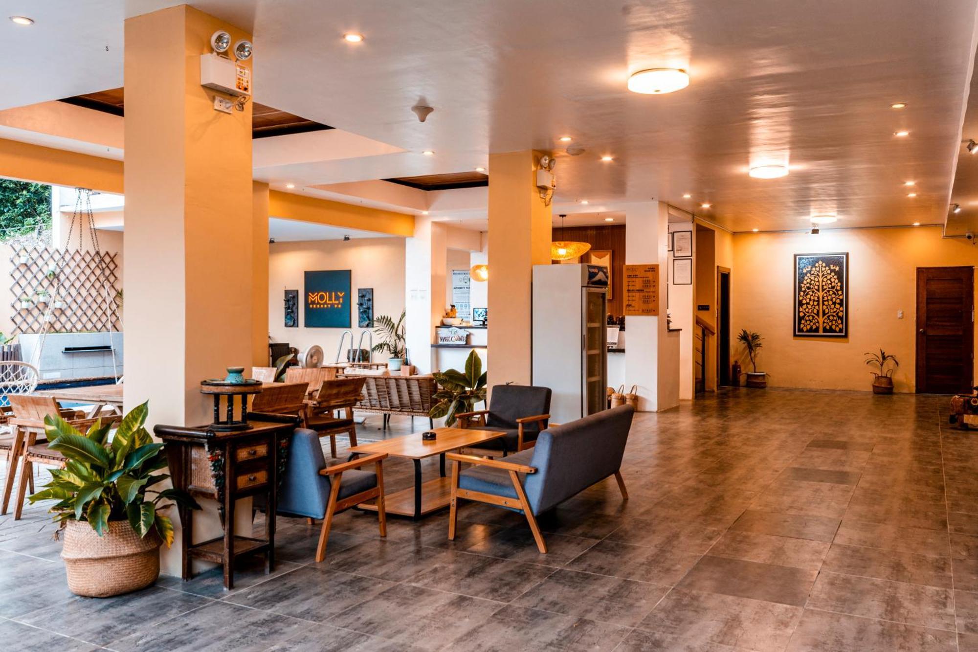 Molly Resorts Puerto Galera Exterior photo